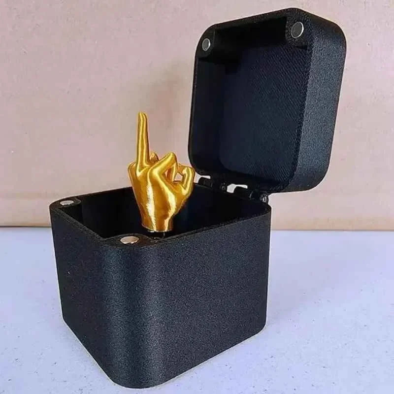 Out of the box pop-up Middle Finger Gift Box Creative Desk Home Decor Gifts Middle Finger Novelty Christmas Funny Prank Gift
